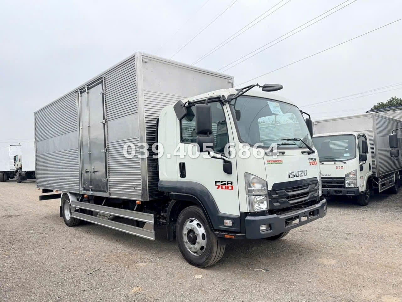 Xe tải Isuzu FSR 700 thùng kín 7.6 tấn 2026  - Isuzu Thăng Long