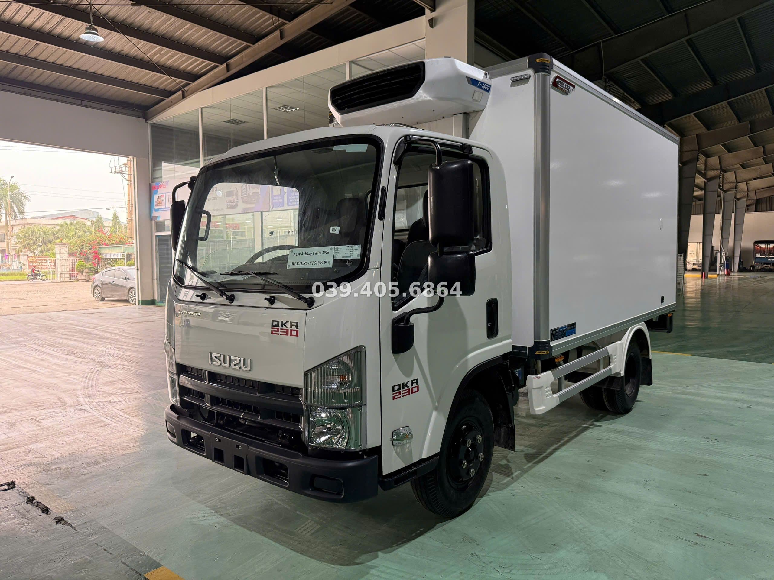 Xe tải Isuzu QKR 230 thùng đông lạnh Quyền Auto 2.2 tấn 2026 - Isuzu Thăng Long